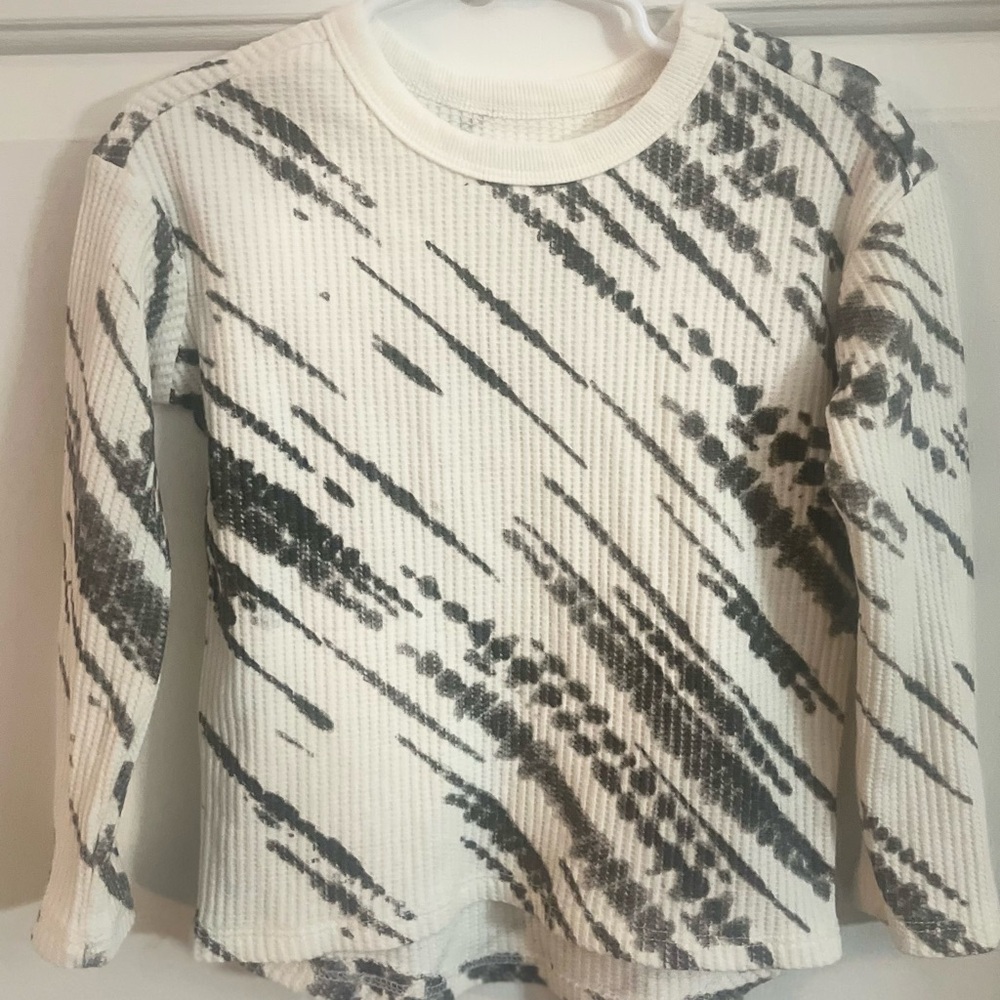 Toddler long sleeve thermal. Size 4T. Worn once!